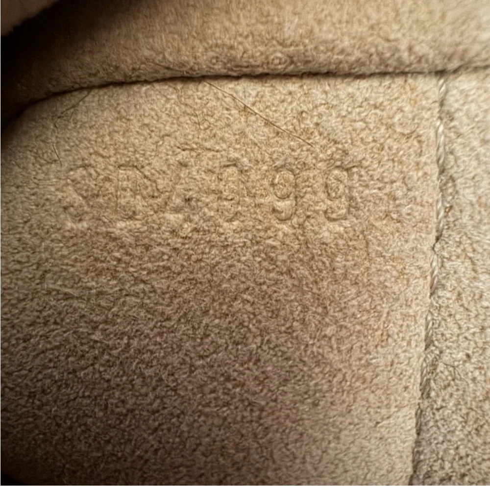 LOUIS VUITTON ARTSY MM MONOGRAM The Sophisticated Hobo With A Boho Twist… - Picture 16 of 17